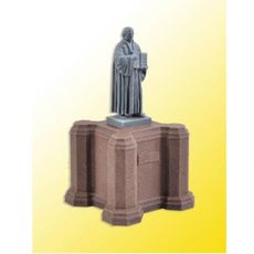 H0 Martin Luther Statue